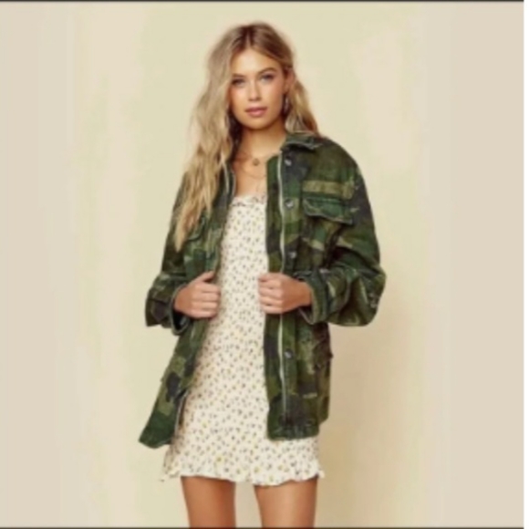 Free People Jackets & Blazers - Free People Seize the Day Green Camo Utility jacket. Size S